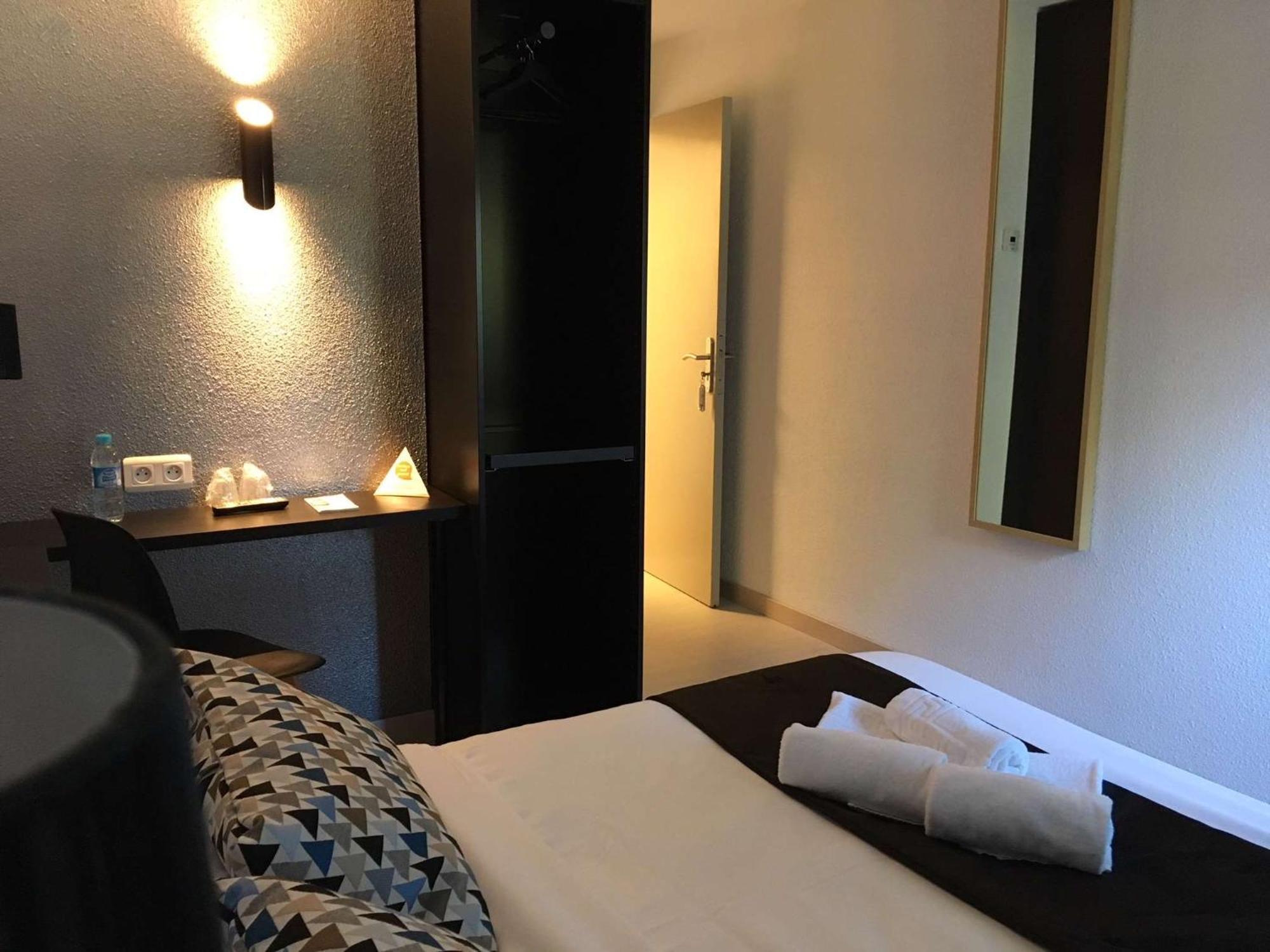 Brit Hotel Salon De Provence المظهر الخارجي الصورة