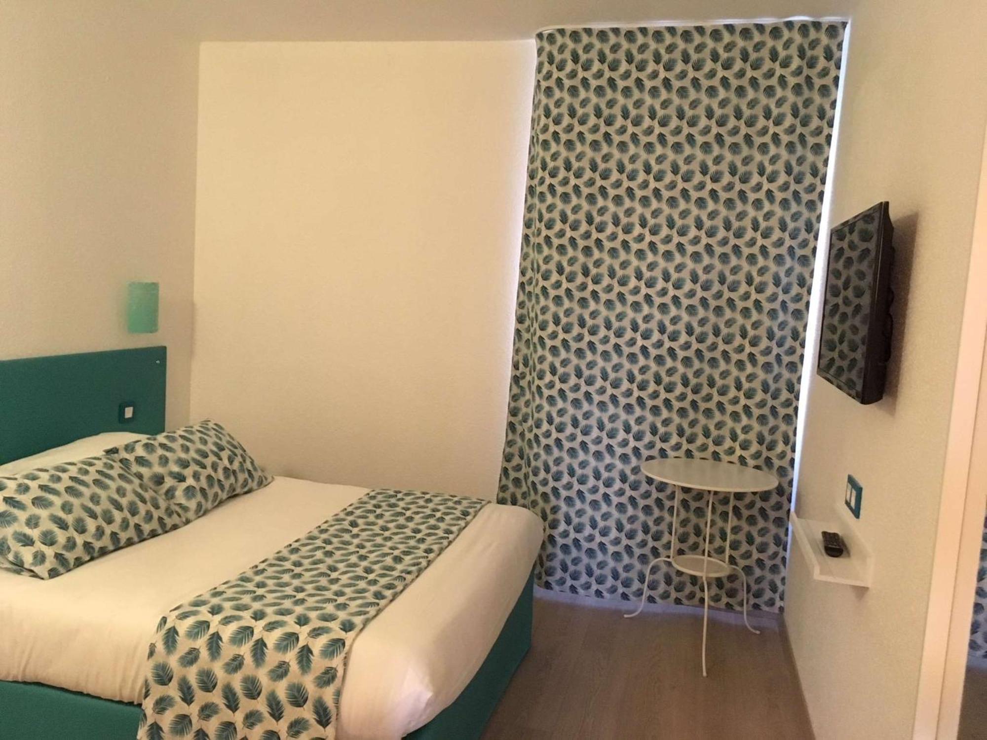 Brit Hotel Salon De Provence المظهر الخارجي الصورة